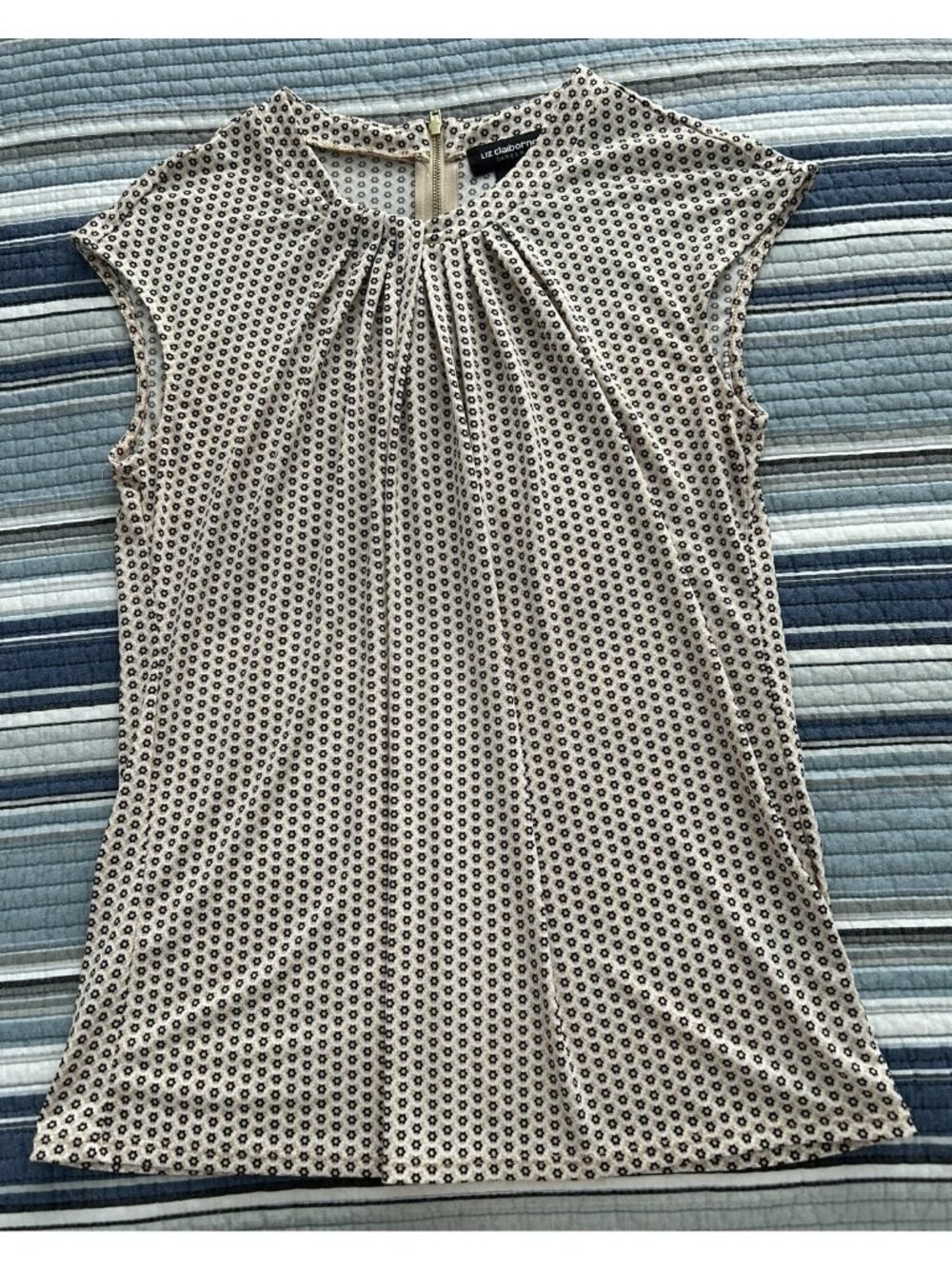 Liz Claiborne Sleeveless Pleated Neckline Exposed Zip Ditsy Flower Top Beige XS